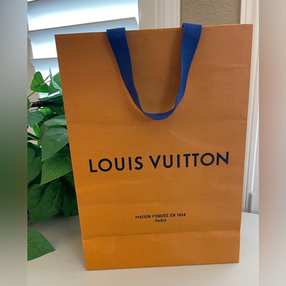 Louis Vuitton Empty Gift/Shopping Paper Bag 14X9X4 - Picture 1 of 8